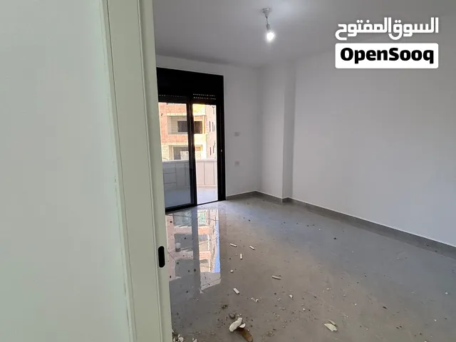 شقه للبع في بيتونيا