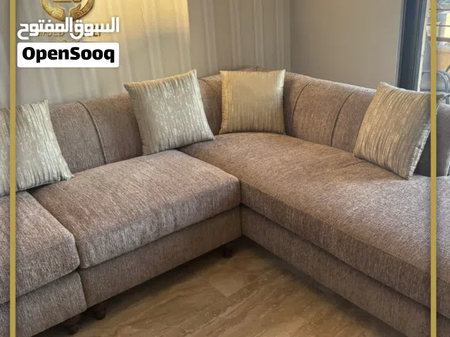 تنجيد كنب بأفضل أنواع الاقمشة من شركة ماجد يوسف للأقمشة بأقل سعر في المملكة بعدة ألوان