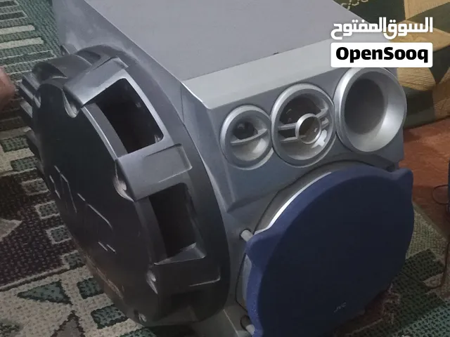 سماعات جي في سي يابانيه.. تركب علا سياره. باص.. او استريو للبيت