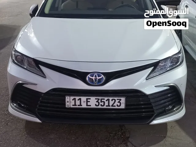 تويوتا  كامري  موديل 2024 وارد خليجي  عداد المسافة 49,000 كيلو متر  فئةGLE فل مواصفات  هايبرد السعر