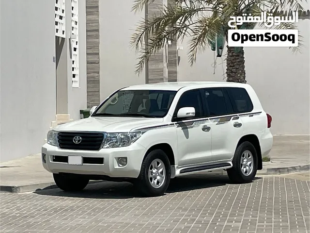 TOU LANDCRUISER GX V6 MODEL 2015