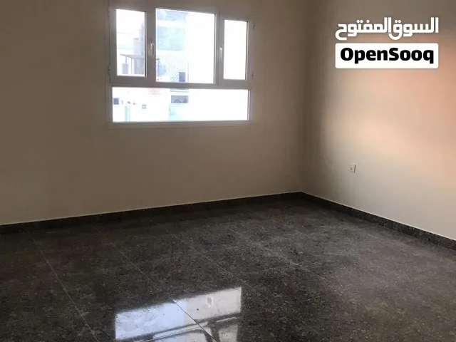 للايجار شقة في قلالي شامل الكهرباء