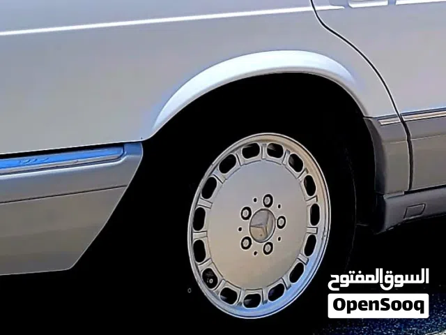 اربع جنوط مرسيدس 560 W126