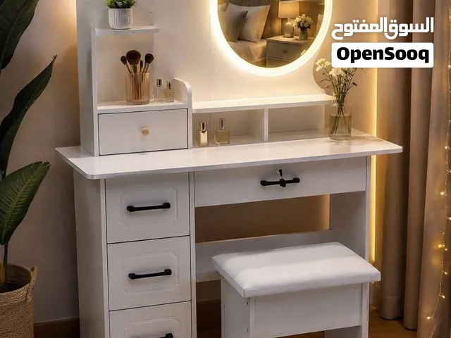 بيرو تسريحة مع مرآة مضيئة