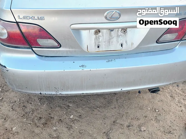 تيوتا. لكسز