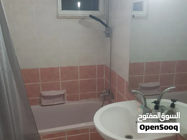 شقة 3 غرف وصاله مفروشة سكن مشترك