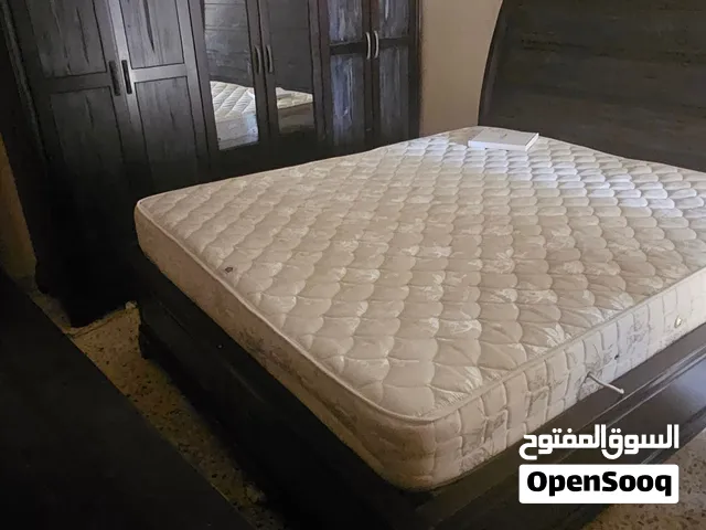 غرفة نوم للبيع