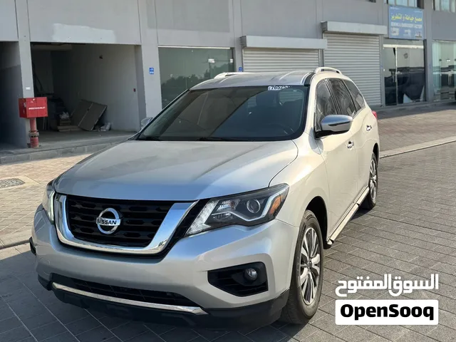 Used Nissan Pathfinder in Muscat