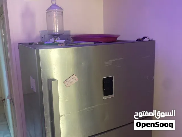 ثلاجة للبيع