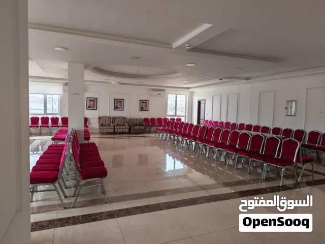 قاعتين لجمعية خيرية طابق ارضي و ميزانين بمدخل مستقل