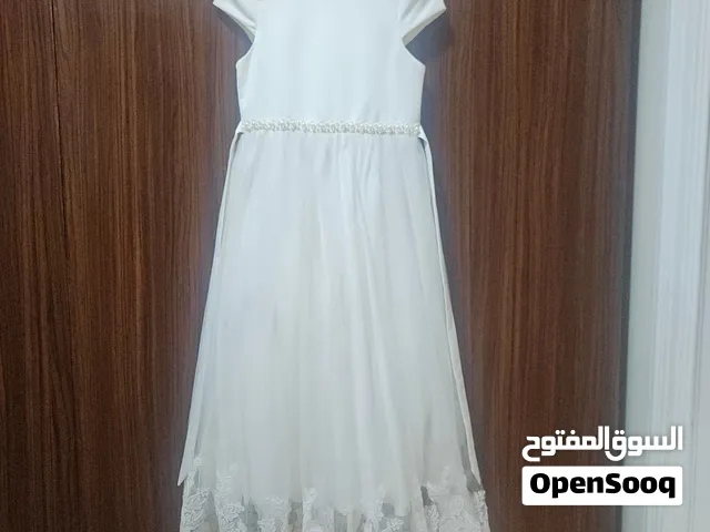 فستان اطفال ابيض للبيع