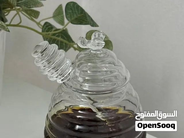 بيع أفضل أنواع العسل العماني