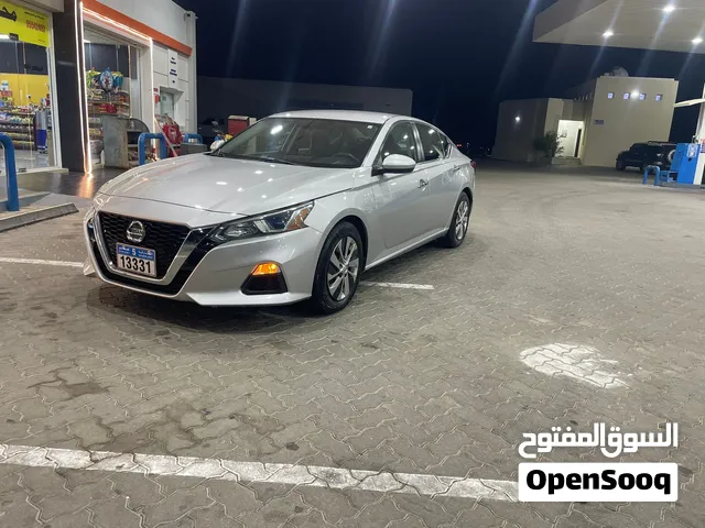 التيما 2019 نظيف وحادث خفيف ايرباجات الوكاله