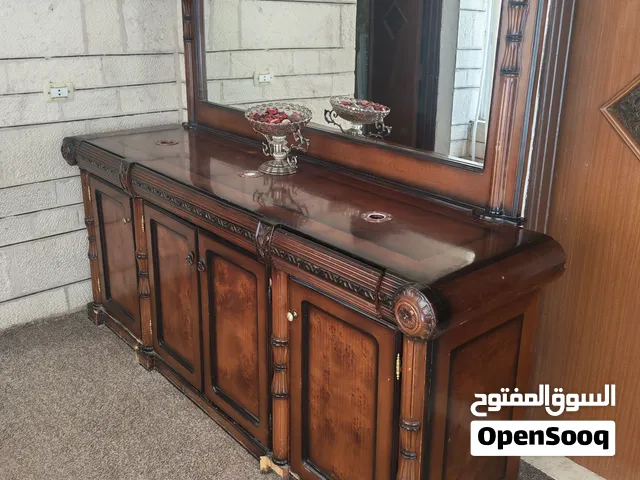 بيرو كلاسيكي بحاله جيده
