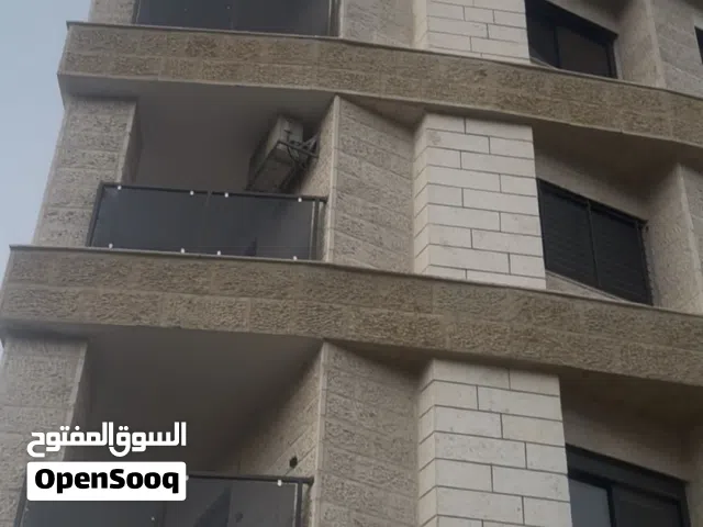 شقة مميزة بجانب السرية