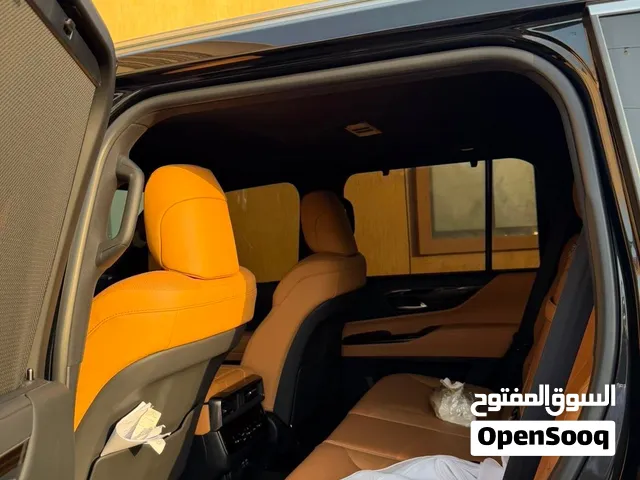 سيارة لكزس