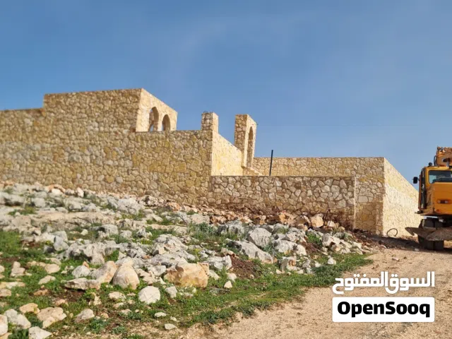 شليه قيد الانشاء للبيع في افضل موقع في مدينة جنين _ دير غزاله