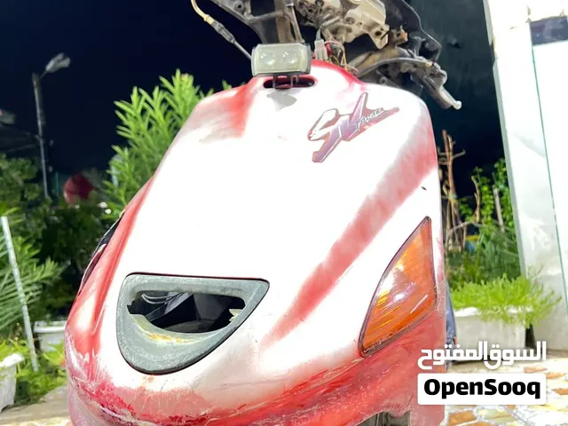 فراشة نثيه