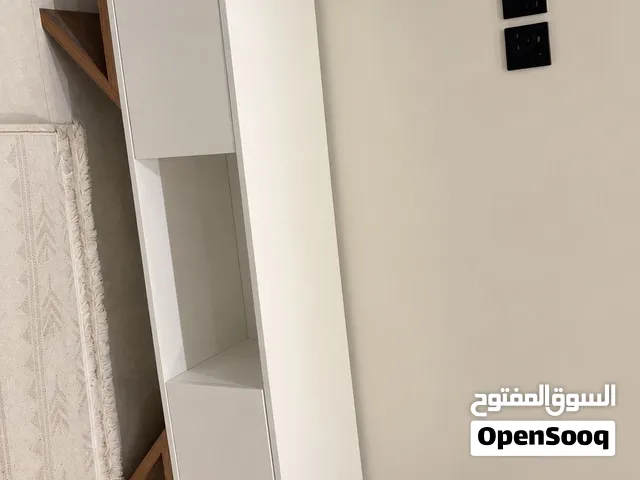 سفرة بالكراسي - طاولة تلفزيون - جزامة كبيرة - دولاب اطفال
