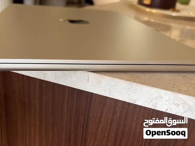 MacBook Air M2