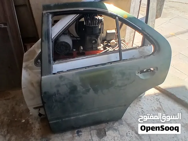 نيسان صني 99