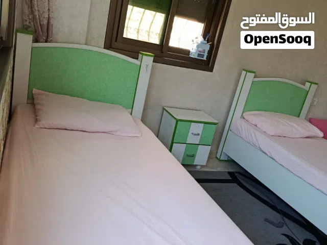 غرفة نوم اطفال قوية بحالة ممتازة خشب سندويش و mdf