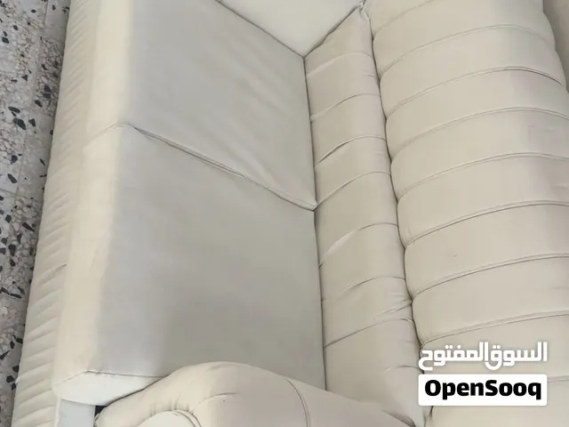 صالون مكاتب جديد مش مستعمل معاه زوز طاولات