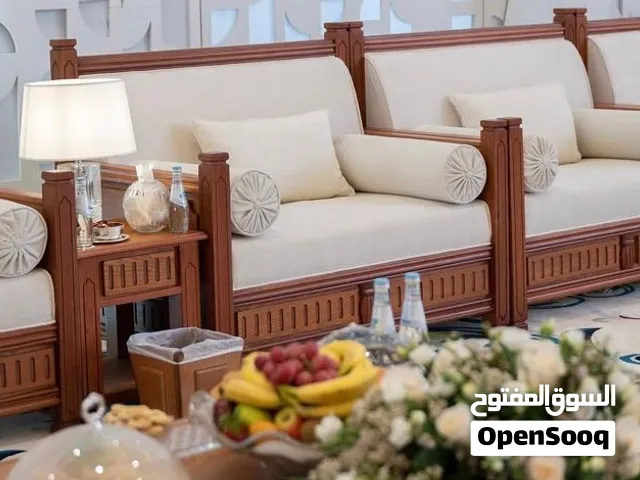 مطلوب كنب لديوانيه
