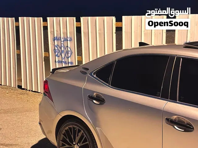 لكسز اي اس 300
