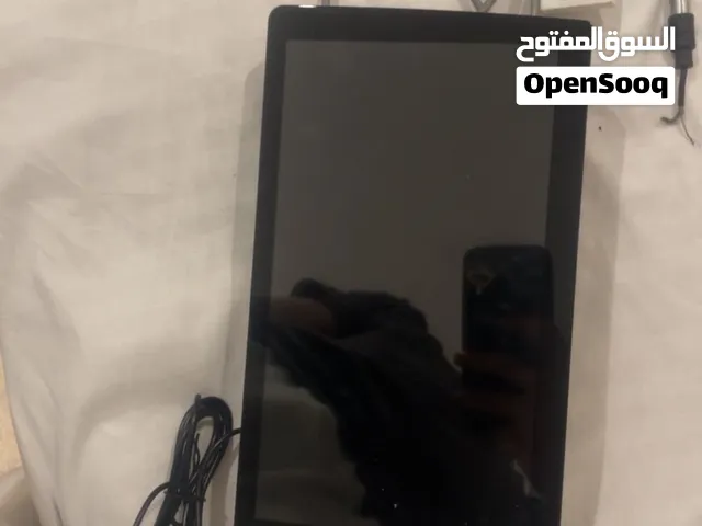 شاشة اندرويد معا كاربلاي تركب على كل السيارات ماخذها  ب80 ركبتها اقل من سبوع حط سعرك وشيلها