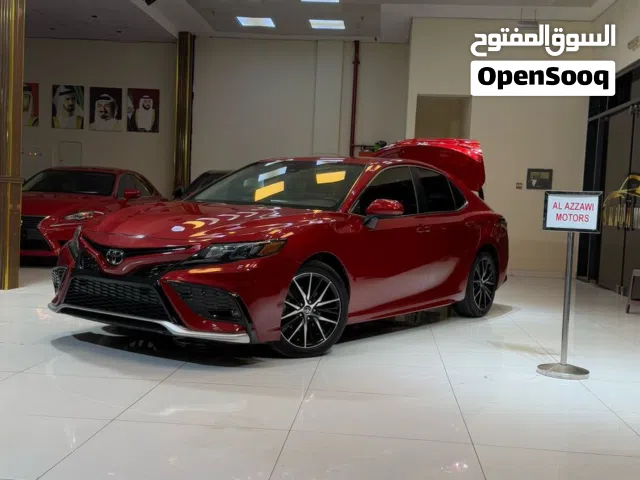 كامري SE sport ممشى قليل مع ضمان شامل وقابلية التمويل و التصدير ولون مميز جدا