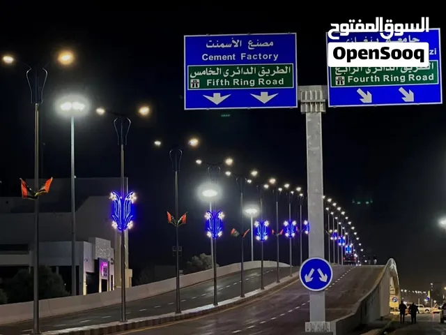 فيلا تجارية في فينيسيا على الرئيسي