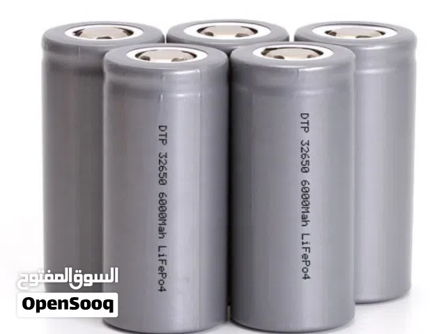 بطاريات ليثيوم لكشافات الطاقة الشمسيه