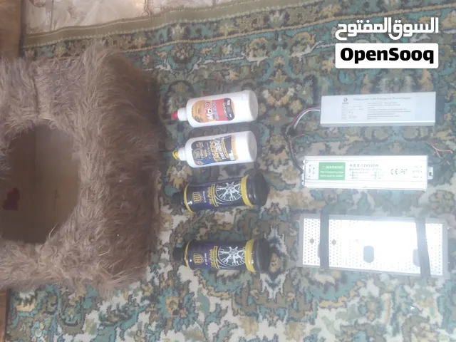 البيع السعر 20 دينار شغل البطاريه وعص 100 100 في محول بده شاحن ا علب الملمع فاضيات صندوق صب المحاوله