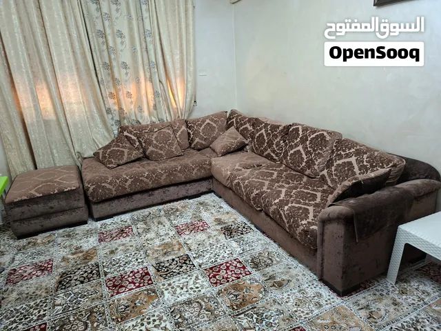 طقم كنب كورنر بحالة ممتازة جدا