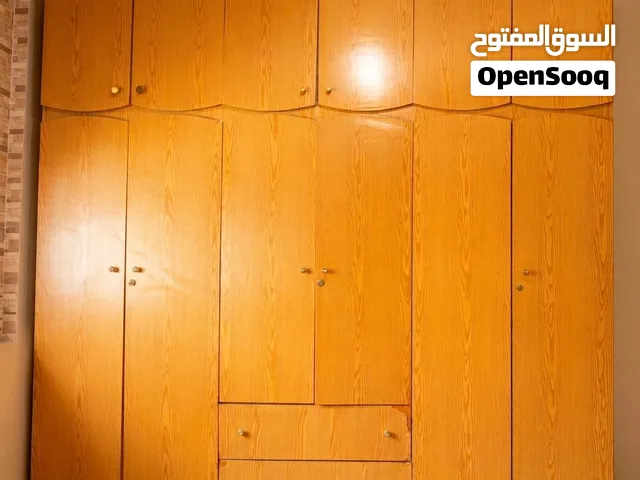 للللللللقطة يا بتحلق يا مااااا بتلحق!! .. خزانة كبيرة طابقين عائلية نضيفة 6 درفات للبيع المستعجل