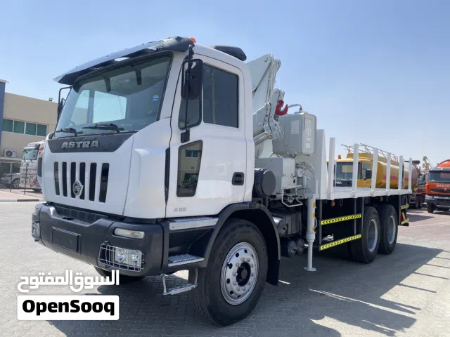 Hiab crane-mounted truck (Astra) Gulf specifications.