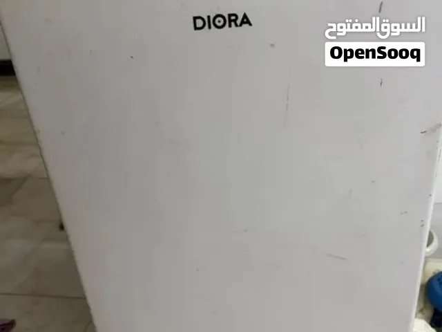 ثلاجة صغيرة حجم 6 قدم