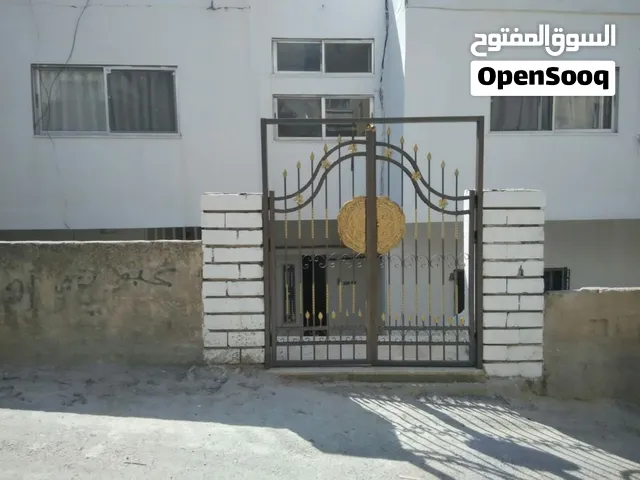 للإستثمار بنايه من طابقين فيها 7 شقق مؤجرات ( وبسعر شقة ) ...