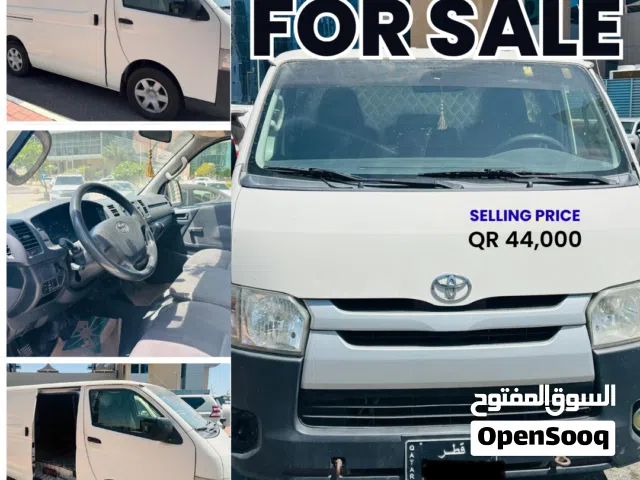Toyota Hi-Ace 2017 Van