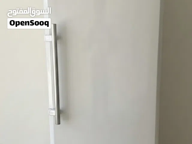 ثلاجه للبيع مستعجل