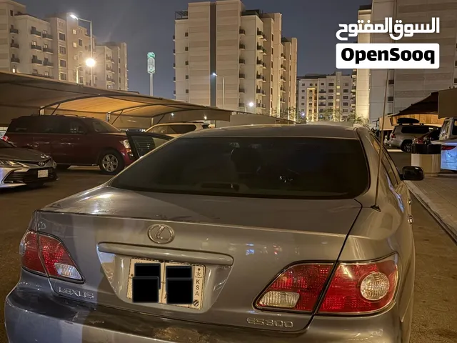 لكزس ES 2002