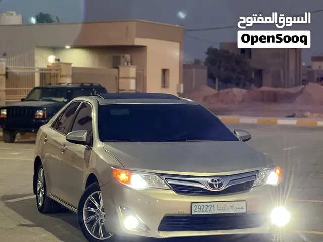 تيوتا كامري 2014