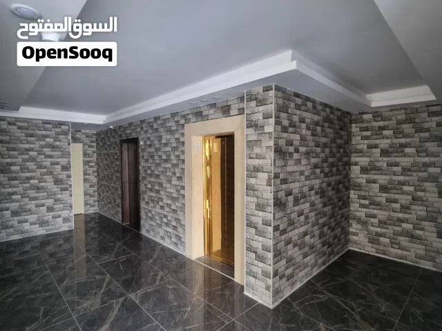 للايجار محل بالسالمية بشارع داخلي يصلح لمعظم الأنشطة التجارية ايجار 1300 دك مساحتة 40 متر