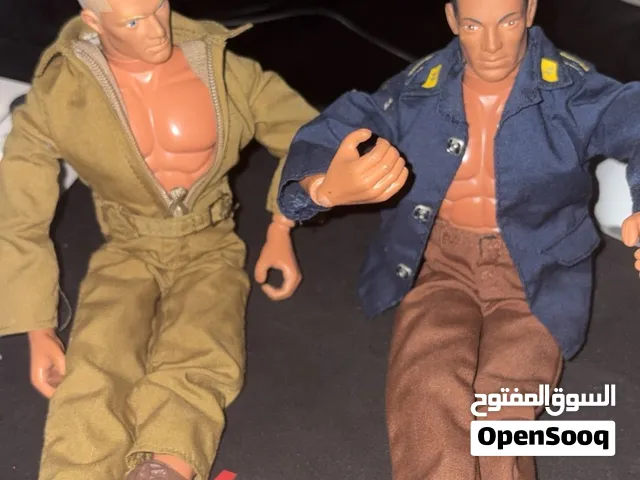 دمى فلم اكشن قديمة