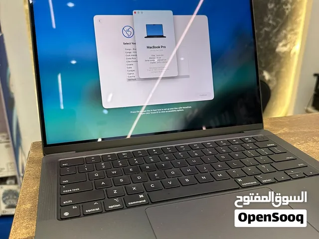 MacBook Pro M4 – 16GB / 512GB – Space Black