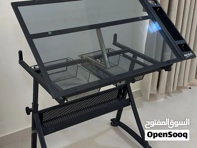 طاولة رسم نظيفه