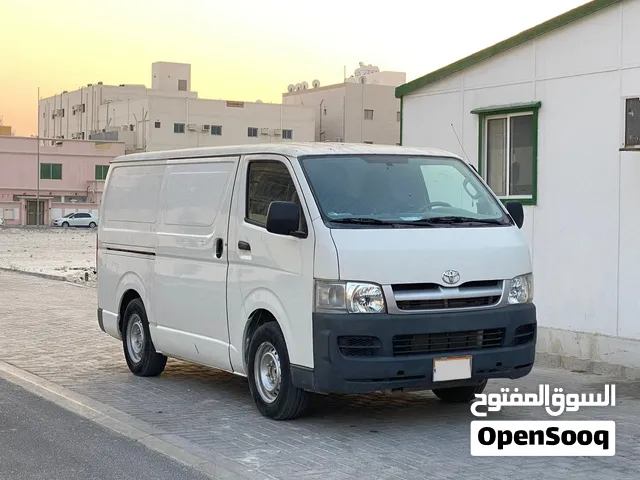 TOYOTA HIACE CARGO VAN WITH CAR CARE EQUIPMENT MODEL 2006