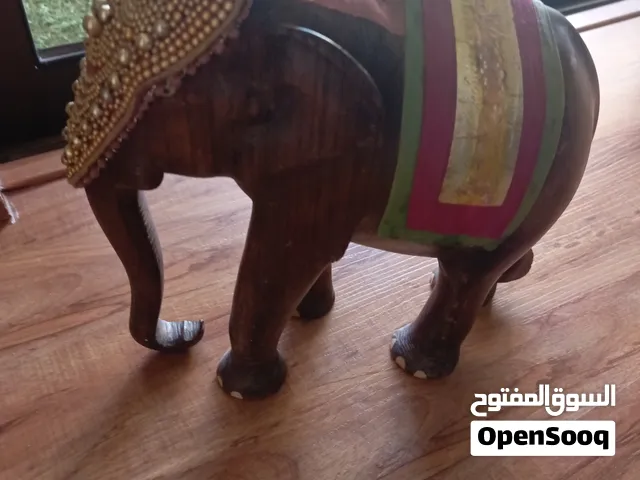 تمثال خشبي