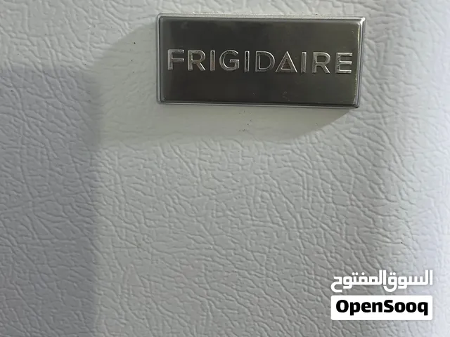 للبيع ثلاجة Frigidaire (إلكترولوكس) صناعة أمريكية أصلية (MADE IN U.S.A) بحالة ممتازة ومواصفات عالية: